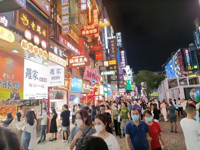 濟南加盟展：五一假期餐飲消費需求強勁釋放，部分餐廳排隊等位超過1000桌